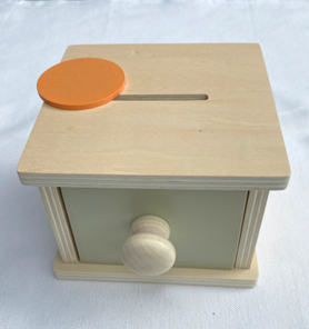 WOODEN MONEY BOX with 6 "COINS" — view 3