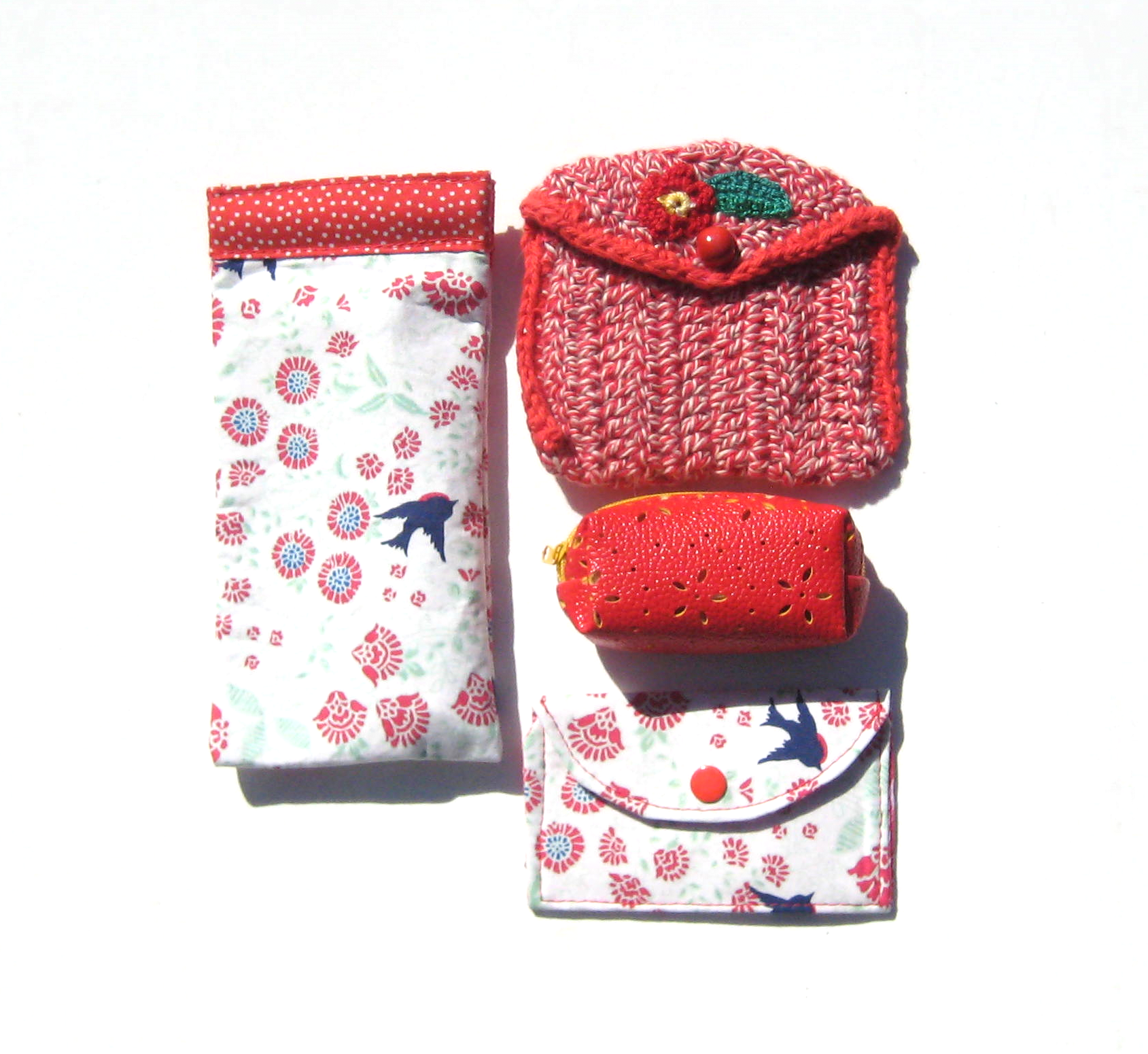 OPEN-CLOSE ACTIVITY in Red & White — view 2