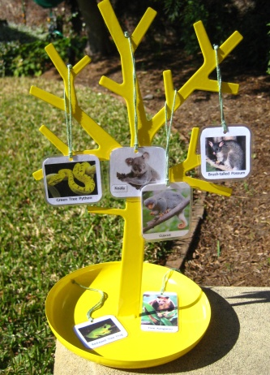 LANGUAGE TREE in Red or Yellow Metal — view 2